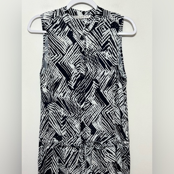 Trina Turk Zandra Woodblock Graphic Sleeveless Jumpsuit - Picture 3 of 11
